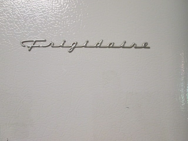 Frigidaire White Side x Side Refrigerator with Ice/Water in Door - 3
