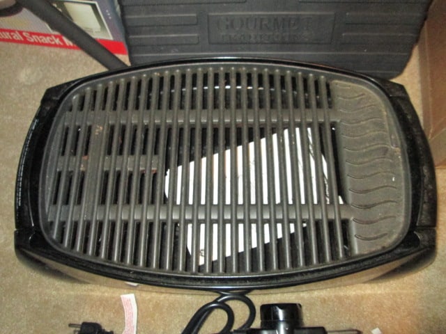 GE Extra-Large Indoor/Outdoor Table Top Electric Grill and New Gourmet Traditions - 2