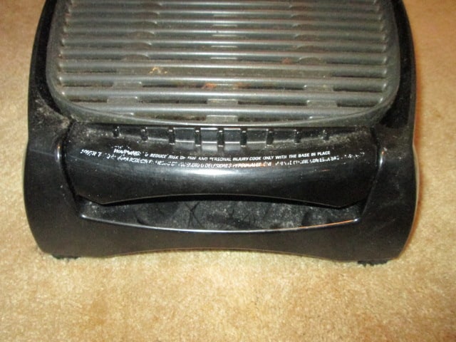 GE Extra-Large Indoor/Outdoor Table Top Electric Grill and New Gourmet Traditions - 4