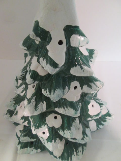 Union Sign Ltd. Nostalgic Ceramic Peg Christmas Tree - 2