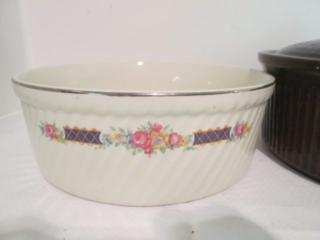 Midcentury Hall's Superior Quality Kitchenware "Blue Bouquet" Pattern Straight Sided Bowl - 2