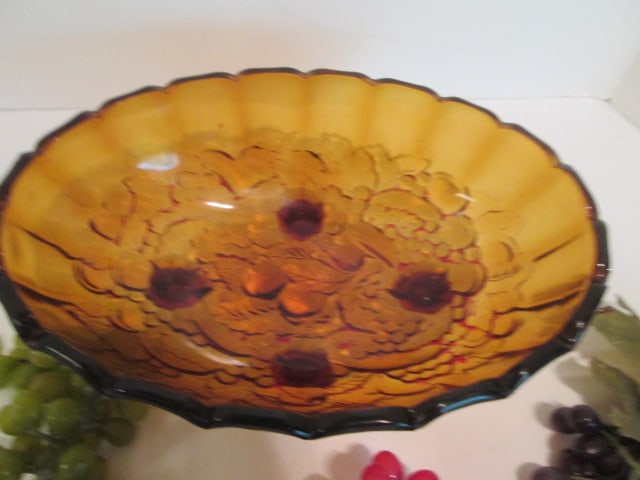 Midcentury Amber Glass Footed Fruit Bowl with Rubber Grape Clusters - 3
