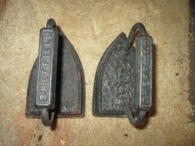 Vintage Wooden Ironing Board and Pair of No. 6 Cast Iron Sadirons - 3