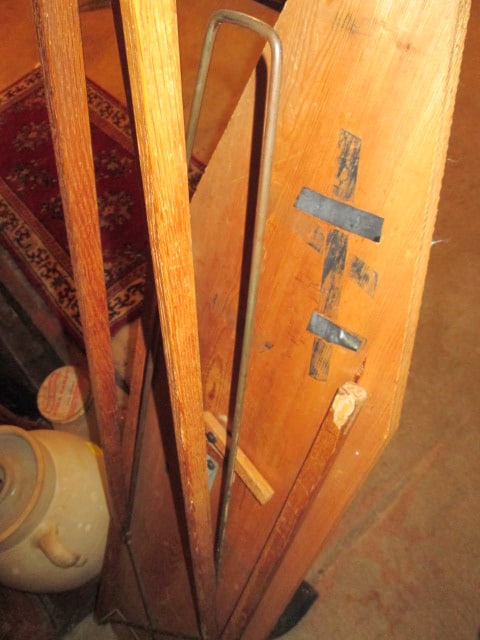 Vintage Wooden Ironing Board and Pair of No. 6 Cast Iron Sadirons - 6
