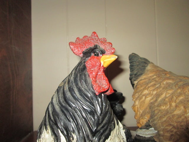 Sculpted Rooster Shelf Sitter and Sculpted Hen and Rooster Statue - 4
