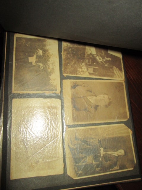Midcentury Asian Lacquered Musical Photo Album/Scrapbook with Mother of Pearl and - 4