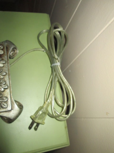 Sculpted Antiqued Silver and Glass Post Buffet Lamp - 4