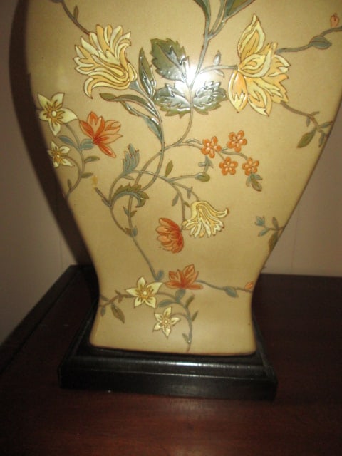 Floral Chinoiserie Style Vase Table Lamp - 2