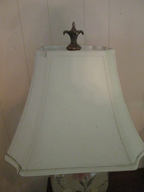 Floral Chinoiserie Style Vase Table Lamp - 5