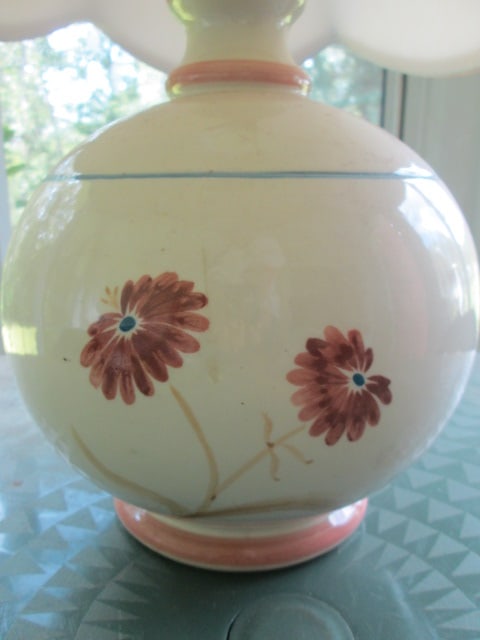 Handpainted Pottery Ball Vase Table Lamp - 2