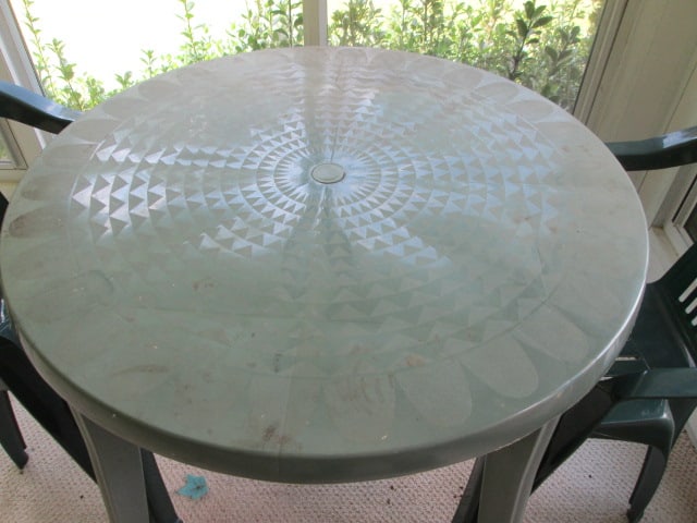 US Leisure Green Plastic 3 Piece Patio Set - 3