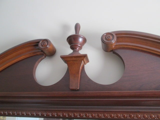Bassett Mahogany 3 Drawer Serpentine Front Double Dresser with Beveled Broken Scroll Pediment Mir... - 8