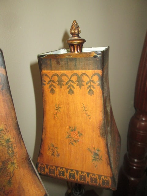 Pair of Neoclassical Vanity/Desk Lamps with Hand Decorated Metal Shades - 5