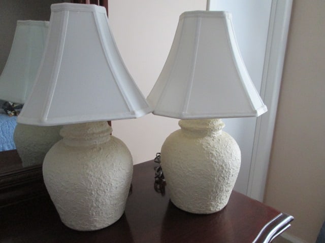 Pair of Textured Pottery Ginger Jar Table Lamps: 18"h, Local Pickup Only