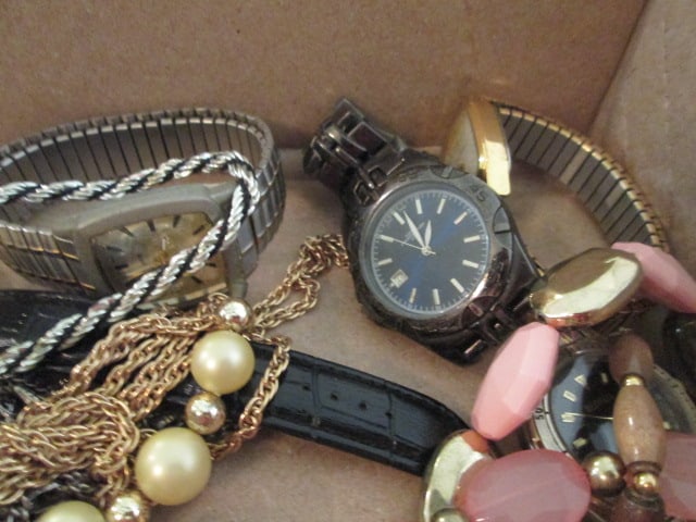 Large Grouping of Accent Fashion Jewelry Necklaces, Bracelets, Earrings, Men's & Ladies Watches, ... - 6