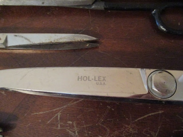 Grouping of Scissors: Hol-Lex Shears, Mundial 665-8 1/2 Pinking Shears, etc. - 4