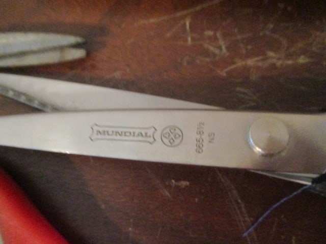 Grouping of Scissors: Hol-Lex Shears, Mundial 665-8 1/2 Pinking Shears, etc. - 6