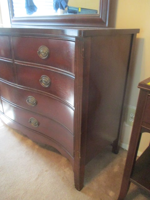 Vintage Dixie Mahogany Serpentine Front Double Dresser with Mirror - 3