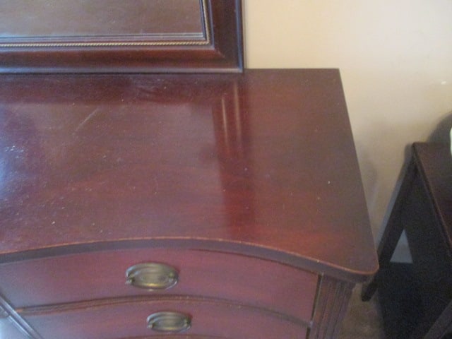 Vintage Dixie Mahogany Serpentine Front Double Dresser with Mirror - 4