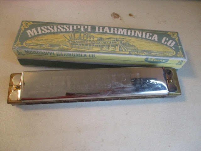 Regal Mississippi Harmonica Co. No. 96235 Harmonica in Original Box: .
