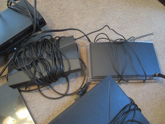 Grouping of Digital Antennas and Magnavox Analog to Digital Converter Box - 3