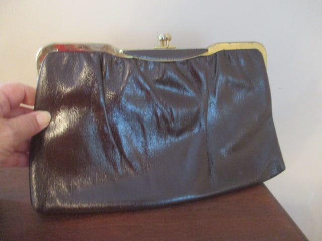 Vintage Ladies Clutch Purses and Pair of Gold Lame Low Block Heels - 5