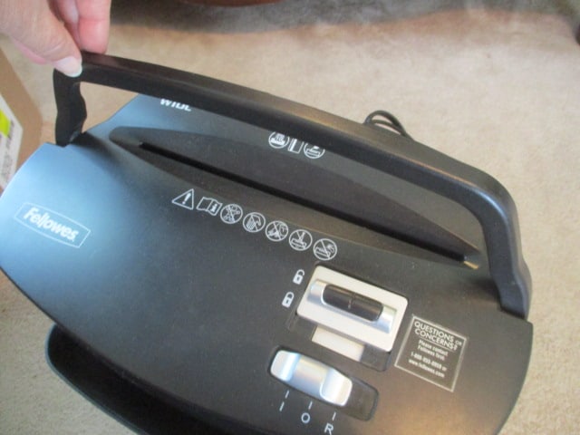 Fellowes W10C 10 Sheet Paper Shredder - 3