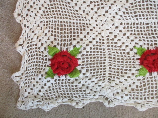 Vintage Lace Dollies and Table Cloths - 9