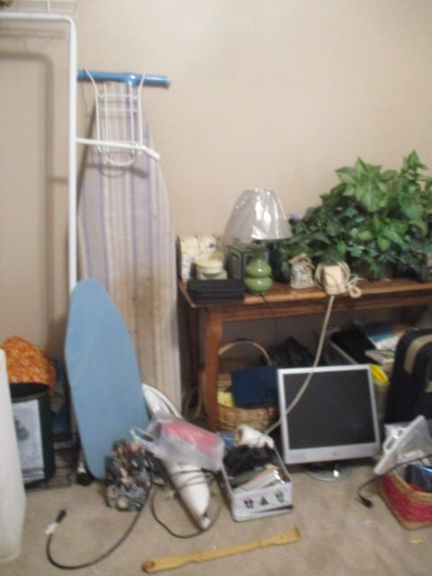Room Contents-Office Chair, Console Table, Comforter Sets, Hampers, Hanging Rack, - 5