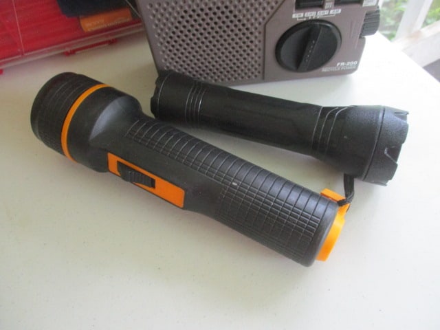 Battery Daddy Battery Storage Case with Batteries, Emergency Hand Crank Power Flashlights - 8
