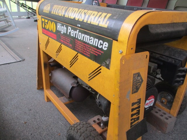 Titan Industrial 7500 High Performance Electric Start Generator - 5
