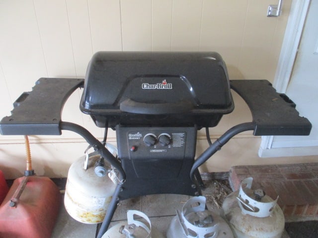 Char-Broil Quickset 2 Burner Propane Gas Grill and Four Propane Tanks - 2
