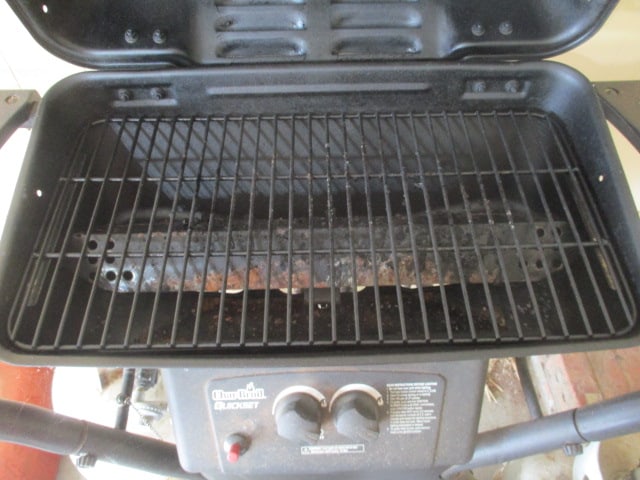 Char-Broil Quickset 2 Burner Propane Gas Grill and Four Propane Tanks - 4