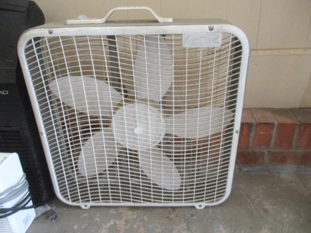 Aerospeed Box Fan, Lasko CC24920 Heater, Holmes Space Heater and Vornado VH2 Heater - 5