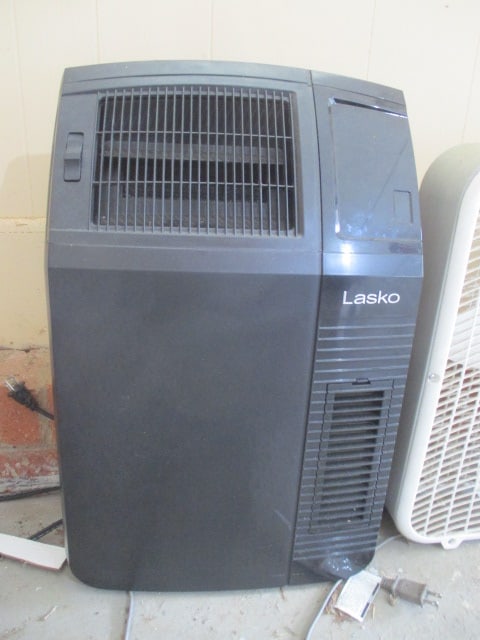 Aerospeed Box Fan, Lasko CC24920 Heater, Holmes Space Heater and Vornado VH2 Heater - 9
