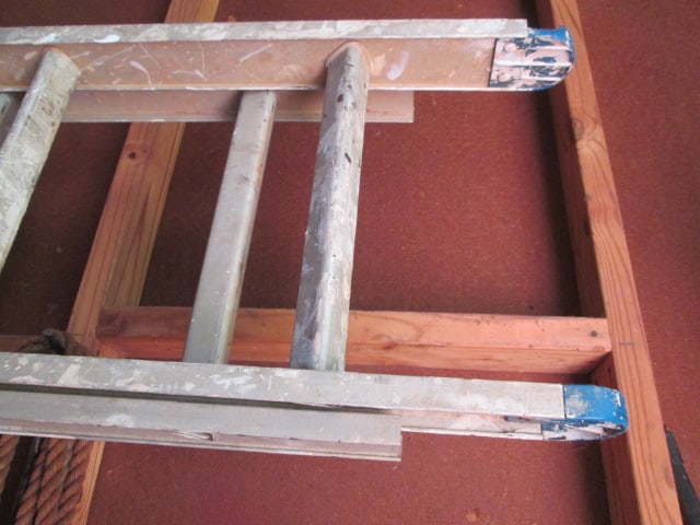 Keller 6' Aluminum A Frame Ladder and 16' Aluminum Extension Ladder - 2