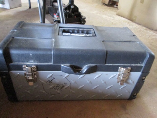 Stack-On 22" Heavy Duty Plastic Tool Box and Contents: see pictures for contents, Local Pickup Only
