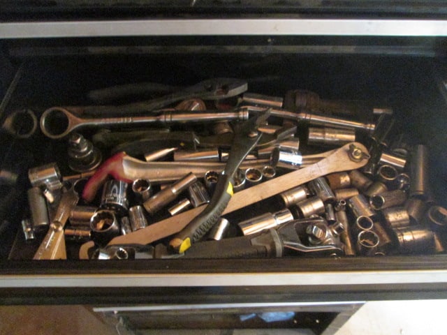 Craftsman Portable Locking Tool Chest and Contents - 6