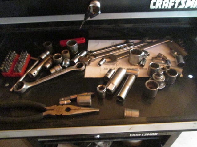 Craftsman Portable Locking Tool Chest and Contents - 7