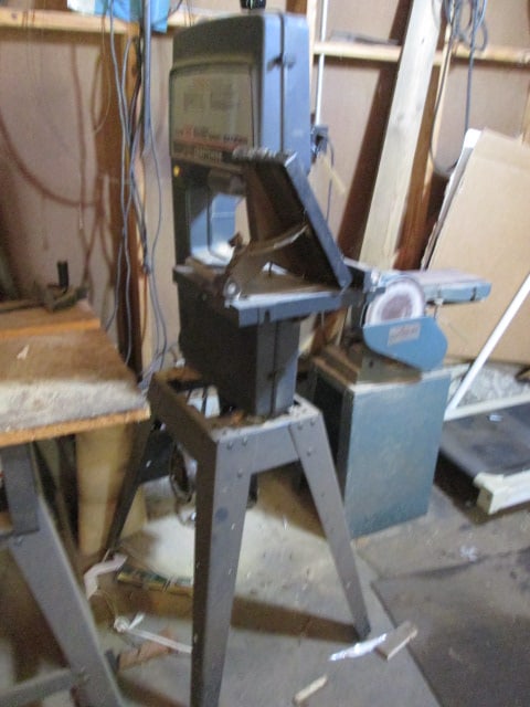 Craftsman 12" Band Saw Sander: Model 113-243311, Serial #704.P0784, powers on, Local Pickup Only