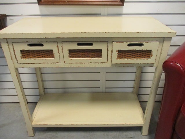 3 Drawer Entry Table (1 of 5)