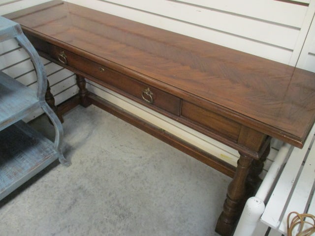 Drexel 1 Drawer Console Table: 55 x 14 x 26