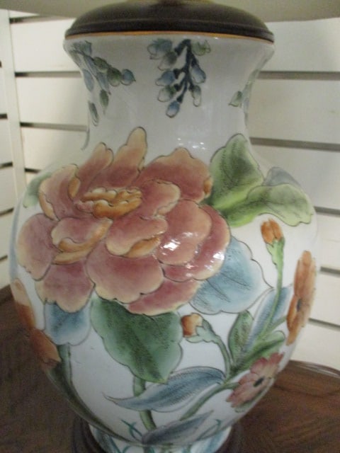Floral Porcelain Ginger Style Table Lamp - 3