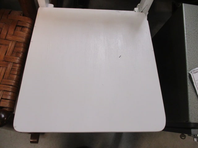 White Painted Wood Child's Chair - 3