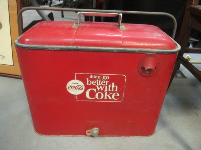 Vtg. Coca Cola Metal Picnic Cooler: 18 x 9 x 16 (see all pictures)