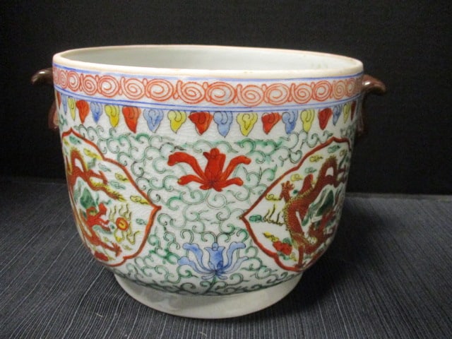 Multicolor Chinese Porcelain Jardiniere or Cachepot: 8" x 6 1/2"