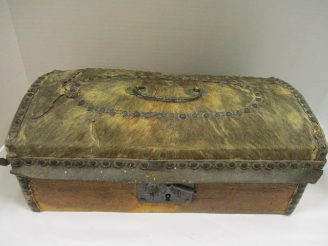 Cowhide Top Wood Box Antique: 15 x 8 x 6