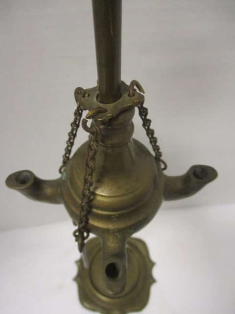 Lucerne Oil Lamp w/Multiple Burner Spouts - 4