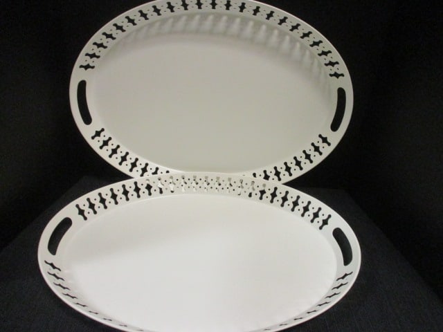 Ikea (Lot of 2) Metal Oval Trays: 20 x 15 x 2