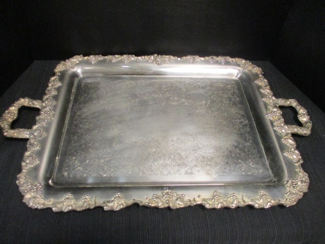 Silverplate 'Vintage' handled Tray/Platter: 19 x 15